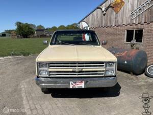 Bild 2/29 von Chevrolet C 20 (1985)