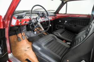 Image 11/50 of Volvo P 123 GT (1968)