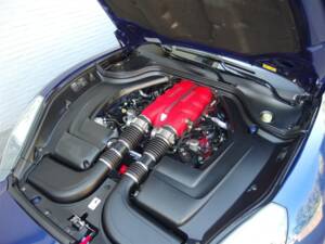Bild 85/99 von Ferrari California (2009)