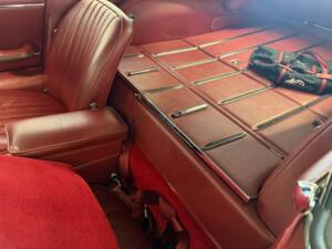 Image 4/5 de Jaguar Type E 4.2 (1964)