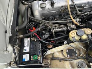 Image 70/100 of Mercedes-Benz 280 SL (1970)