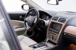 Immagine 20/26 di Jaguar XKR (2007)