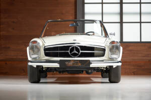 Image 6/55 of Mercedes-Benz 230 SL (1965)