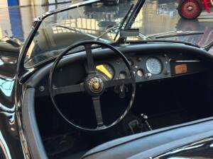 Image 2/8 de Jaguar XK 140 SE OTS (1956)