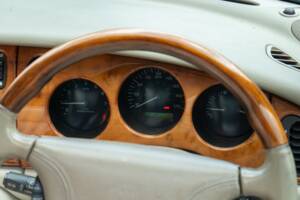 Imagen 47/50 de Jaguar XKR (2000)