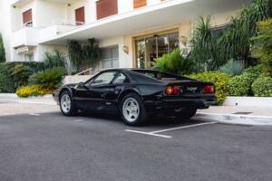 Image 2/13 of Ferrari 308 GTB Quattrovalvole (1984)