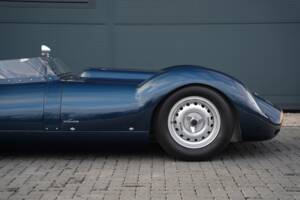 Image 10/50 of Lister Knobbly (1958)