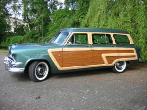 Image 4/8 of Ford Custom DeLuxe Country Squire (1954)