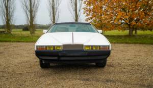 Image 2/28 of Aston Martin Lagonda (1982)