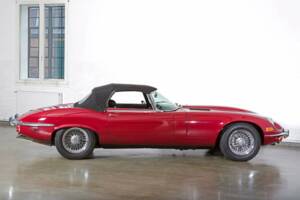 Image 9/19 de Jaguar Type E V12 (1974)