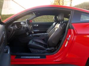 Image 21/33 de Ford Mustang GT 5.0 V8 (2022)