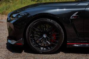 Image 17/41 of BMW M4 CSL (2022)