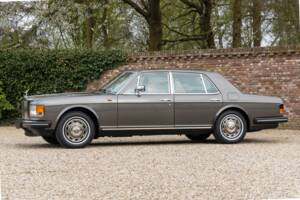 Image 22/50 of Rolls-Royce Silver Spirit (1987)