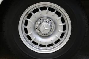 Bild 22/25 von Mercedes-Benz 280 E (1977)