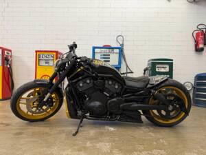 Immagine 1/11 di Harley-Davidson VRSCF V-Road Muscle (2013)