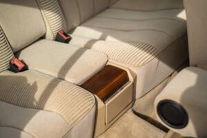 Afbeelding 50/63 van Mercedes-Benz 230 CE (1988)