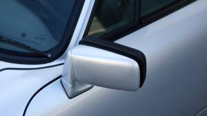 Image 7/46 of Porsche 911 Carrera 2 (1991)