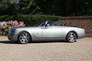 Image 13/50 of Rolls-Royce Phantom DHC (2009)