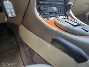 Bild 24/41 von Jaguar XJ 8 Executive (1997)