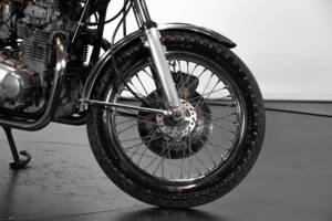 Bild 23/40 von Kawasaki Z 400 (1975)