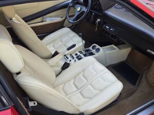 Image 53/95 of Ferrari 308 GTBi Quattrovalvole (1984)