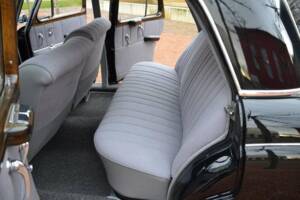 Imagen 14/19 de Mercedes-Benz 220 a (1956)