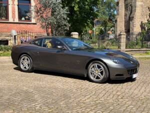 Afbeelding 38/74 van Ferrari 612 Scaglietti (2006)
