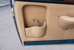 Image 23/27 of Bentley S 3 Continental (1963)