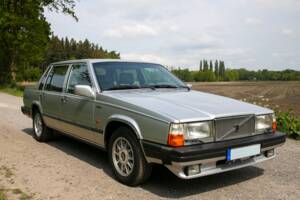 Bild 1/16 von Volvo 760 GLE (1986)