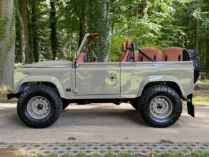 Bild 3/44 von Land Rover Defender 90 Td5 (1999)