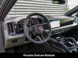Imagen 7/38 de Porsche Cayenne Coupé E-Hybrid (2026)