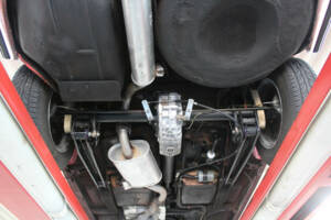 Image 10/50 of Alfa Romeo 2.0 Spider (1990)