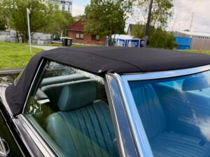 Image 10/17 de Mercedes-Benz 500 SL (1984)