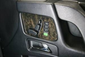 Imagen 32/50 de Mercedes-Benz G 500 (SWB) (2006)
