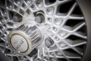 Image 34/97 of Daimler Double Six (1994)