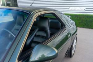 Afbeelding 13/46 van Porsche 928 GTS (1993)