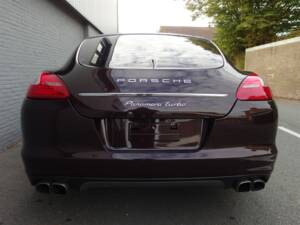 Bild 8/98 von Porsche Panamera Turbo (2009)