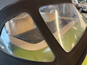 Image 24/48 of Mercedes-Benz 350 SL (1979)