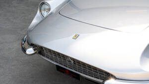 Image 19/69 de Ferrari 365 GT 2+2 (1969)