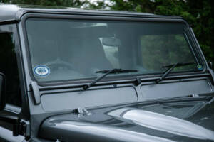 Bild 37/50 von Land Rover Defender 90 (2015)