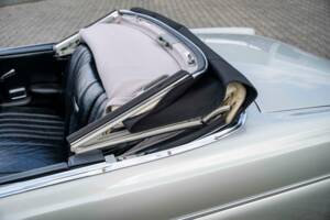 Image 28/30 of Mercedes-Benz 280 SE 3,5 (1969)