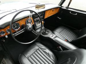 Imagen 9/23 de Austin-Healey 3000 Mk III (BJ8) (1966)