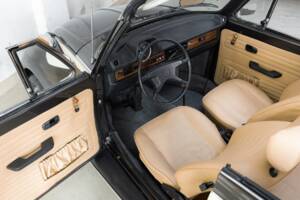 Bild 7/32 von Volkswagen Käfer 1303 LS (1978)