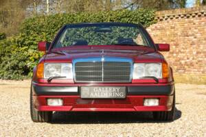Immagine 5/50 di Mercedes-Benz 300 CE-24 3.4 AMG (1993)