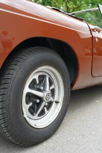 Image 43/100 of MG MGB (1978)