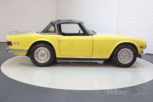 Image 9/19 of Triumph TR 6 (1974)
