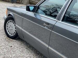Bild 15/60 von Mercedes-Benz 300 SDL (1987)