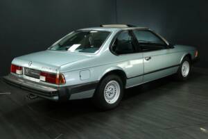 Bild 2/49 von BMW 633 CSi A (1980)