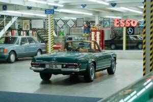 Image 11/50 de Mercedes-Benz 280 SL (1968)