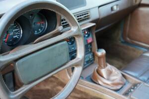Image 39/50 de Porsche 924 S (1981)